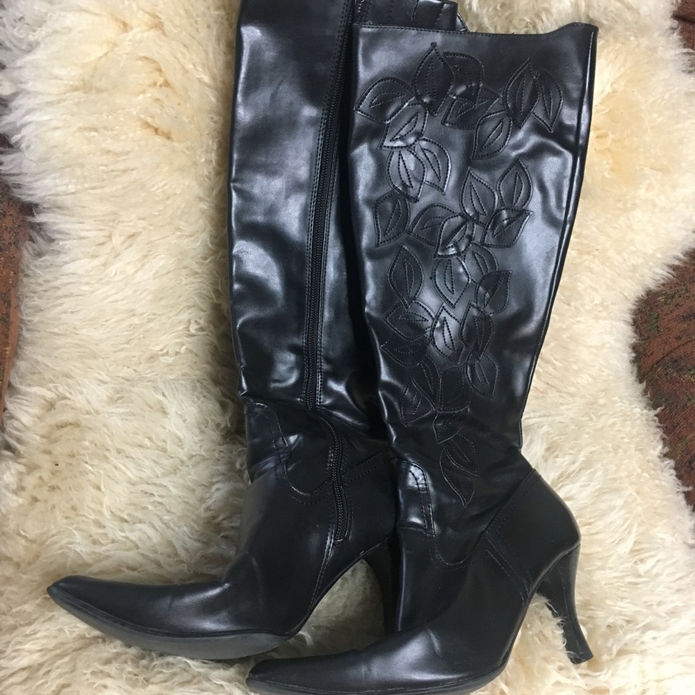 Sexy Black Boots 🔥